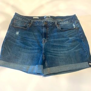 Vigoss plus size women’s Marley denim shorts